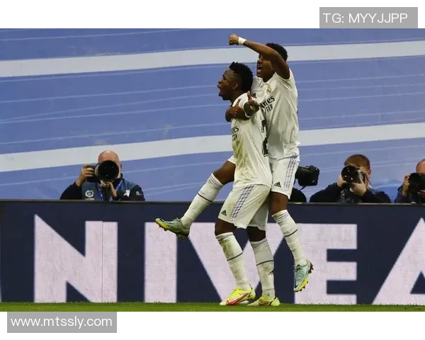 皇马与赫罗纳激情对决在线直播全程回顾与精彩瞬间解析